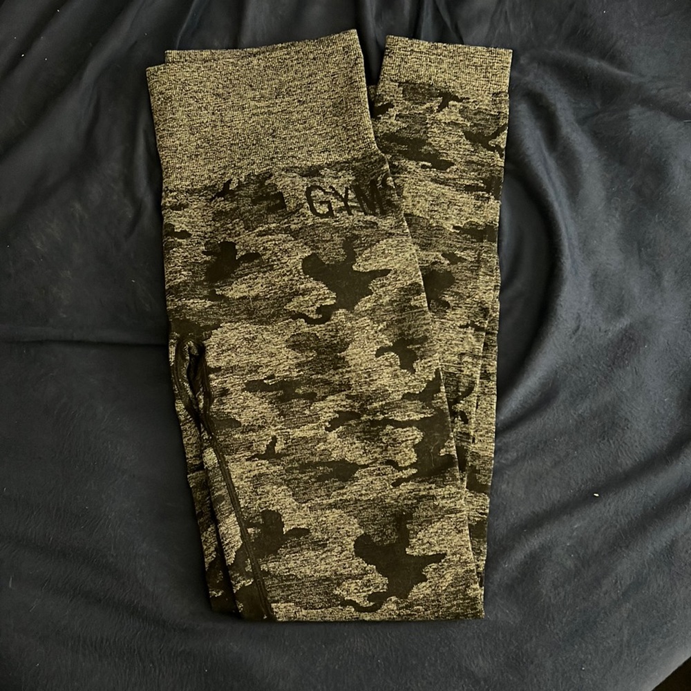 Black Camo Gymshark Leggings